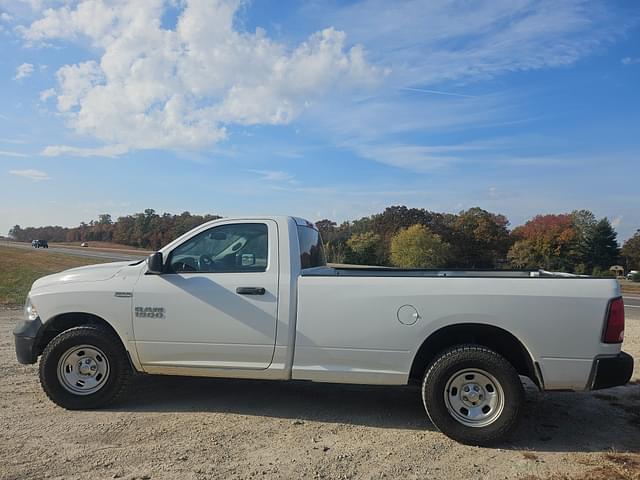 Image of Dodge Ram 1500 equipment image 4