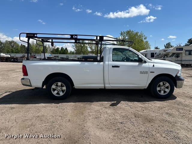 Image of Dodge Ram 1500 equipment image 3