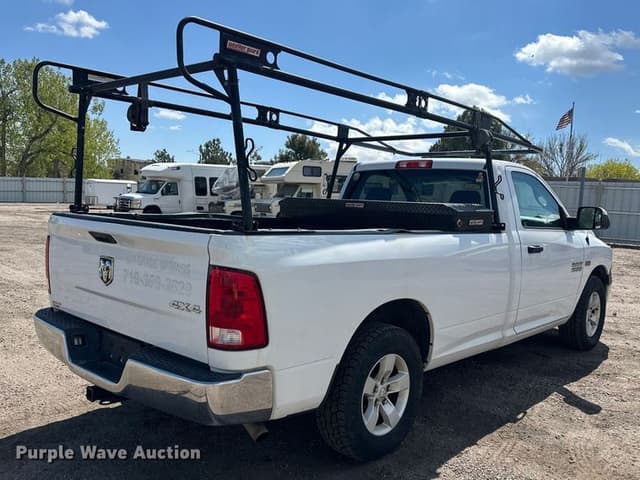 Image of Dodge Ram 1500 equipment image 4