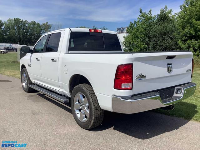 Image of Dodge Ram 1500 equipment image 2