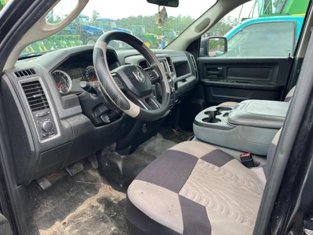 Image of Dodge Ram 1500 equipment image 4