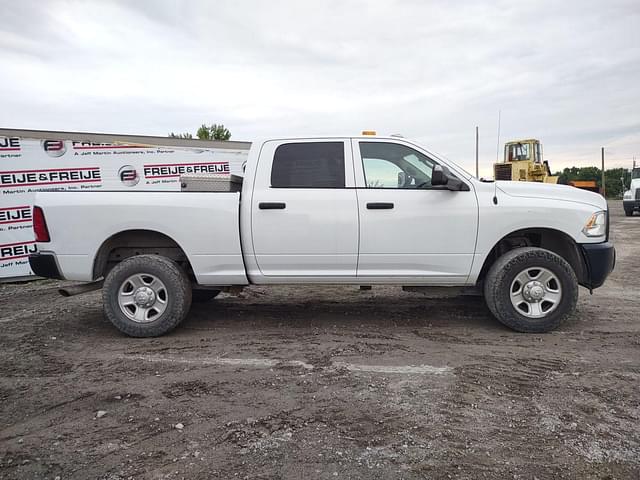 Image of Dodge Ram 2500 equipment image 3