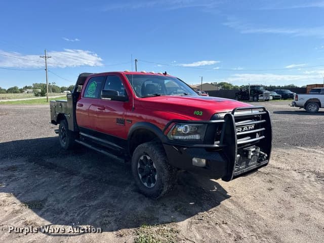 Image of Dodge Ram 2500 equipment image 2