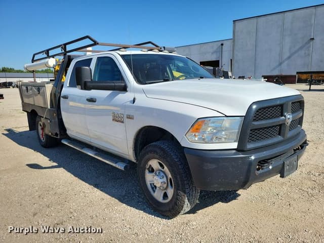 Image of Dodge Ram 2500 equipment image 2