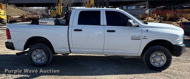 Image of Dodge Ram 2500 equipment image 3