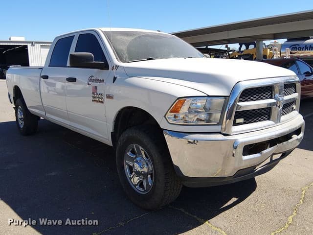 Image of Dodge Ram 2500 equipment image 2