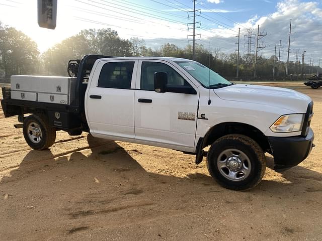 Image of Dodge Ram 2500 equipment image 3