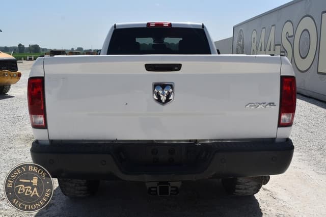 Image of Dodge Ram 2500HD equipment image 3