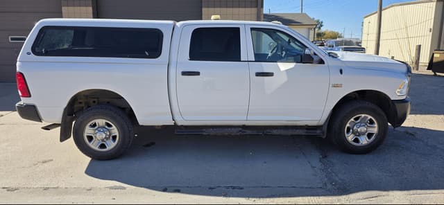 Image of Dodge Ram 2500HD equipment image 3