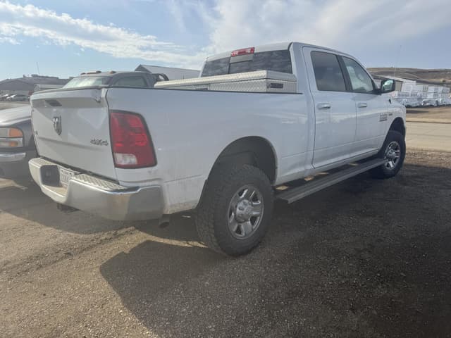 Image of Dodge Ram 2500HD equipment image 3