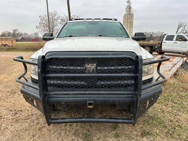 Image of Dodge Ram 2500 equipment image 3