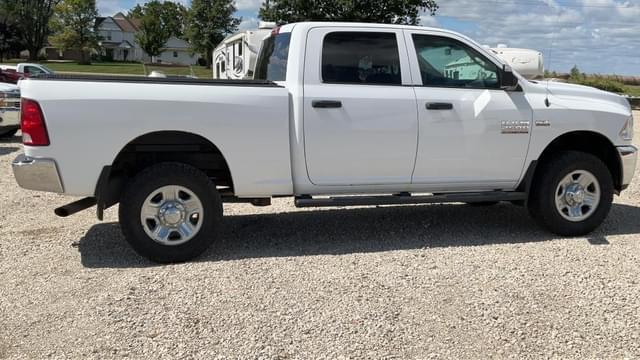 Image of Dodge Ram 2500 equipment image 3