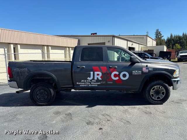 Image of Dodge Ram 2500 equipment image 3