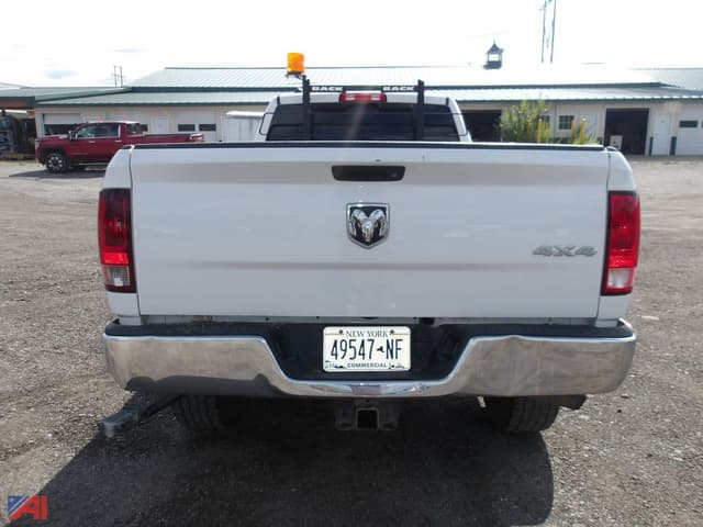 Image of Dodge Ram 2500 equipment image 3