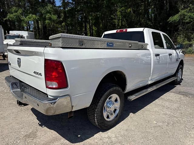 Image of Dodge Ram 2500 equipment image 4