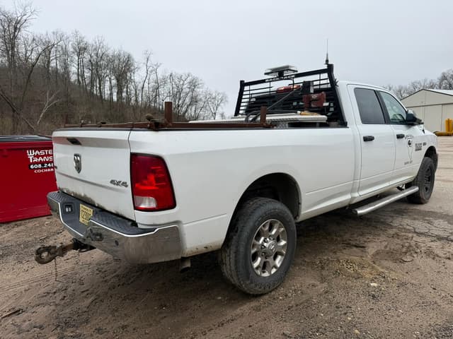 Image of Dodge Ram 2500 equipment image 4