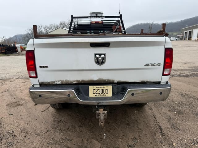 Image of Dodge Ram 2500 equipment image 3