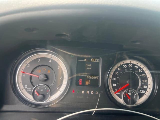 Image of Dodge Ram 2500 equipment image 3