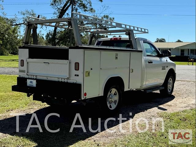 Image of Dodge Ram 2500 equipment image 4