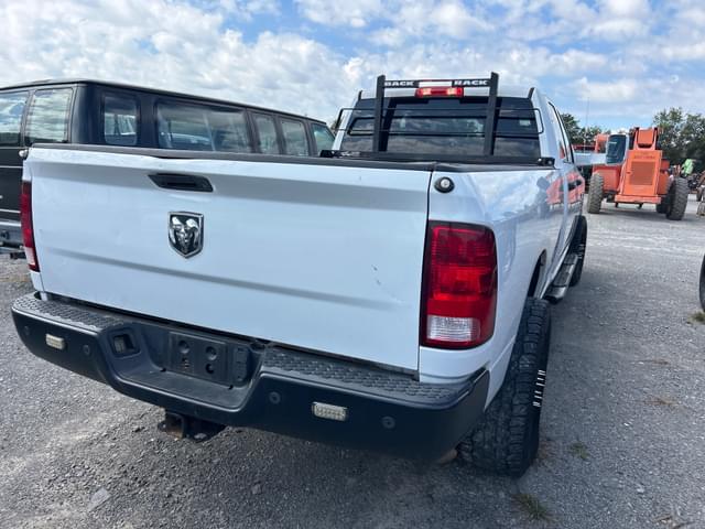 Image of Dodge Ram 2500 equipment image 4