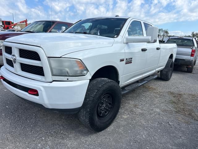 Image of Dodge Ram 2500 equipment image 2