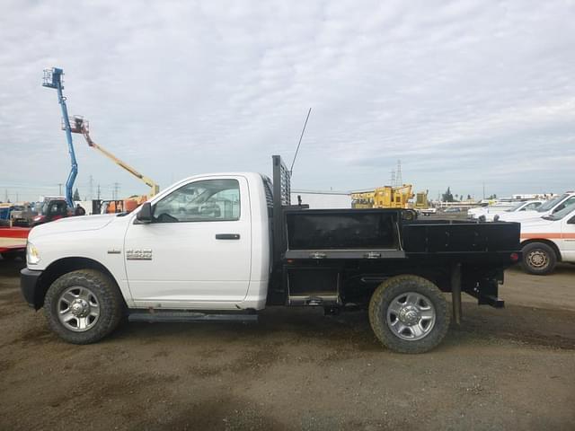 Image of Dodge Ram 2500 equipment image 4