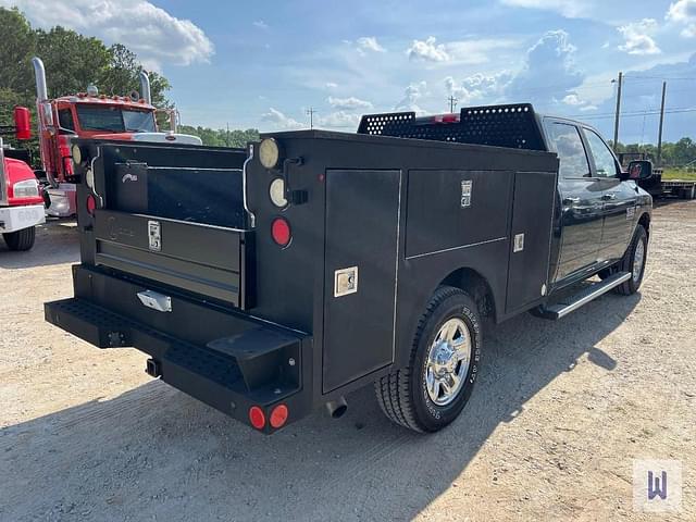 Image of Dodge Ram 2500HD equipment image 3