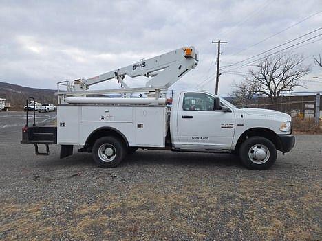 Image of Dodge Ram 3500 equipment image 3