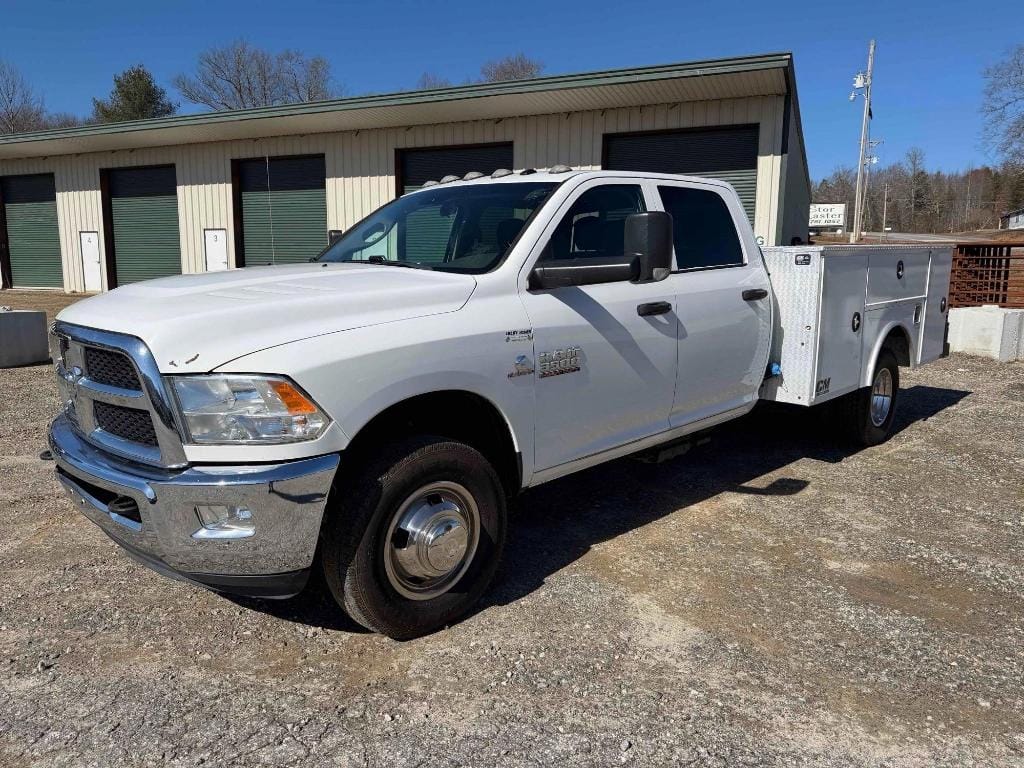 2018 Dodge Ram 3500 Equipment Image0
