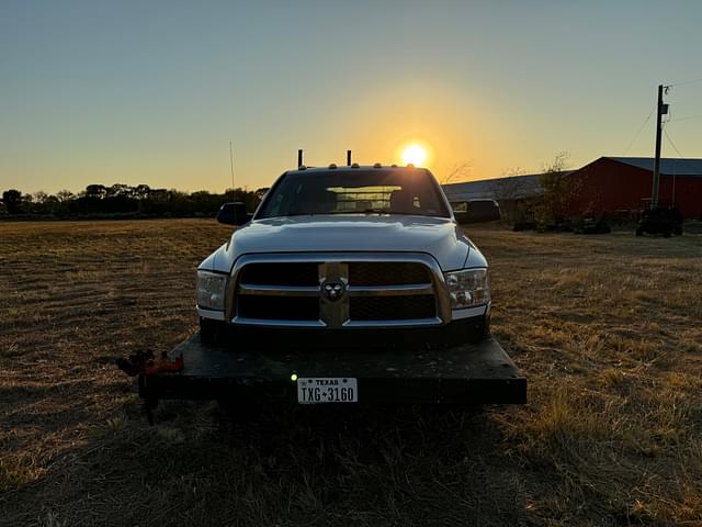 Image of Dodge Ram 3500 equipment image 1