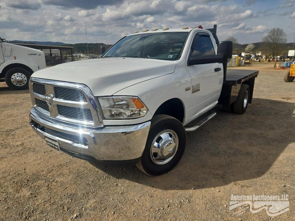 2018 Dodge Ram 3500 Equipment Image0
