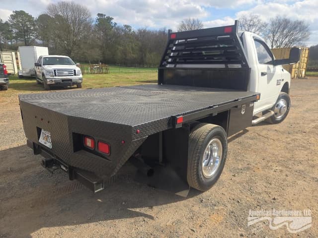 Image of Dodge Ram 3500 equipment image 4