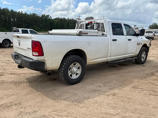 Image of Dodge Ram 3500 equipment image 4