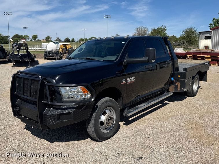 2018 Dodge Ram 3500 Equipment Image0