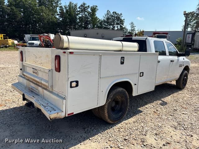 Image of Dodge Ram 3500 equipment image 4