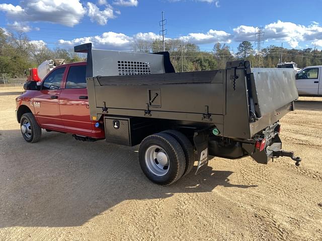 Image of Dodge Ram 3500 equipment image 1