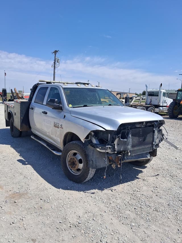 Image of Dodge Ram 3500HD equipment image 4