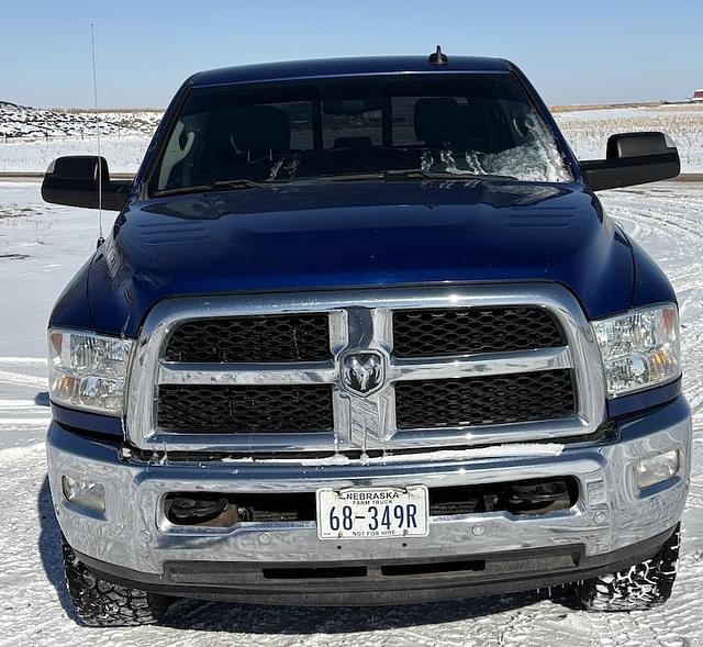 Image of Dodge Ram 3500HD equipment image 4