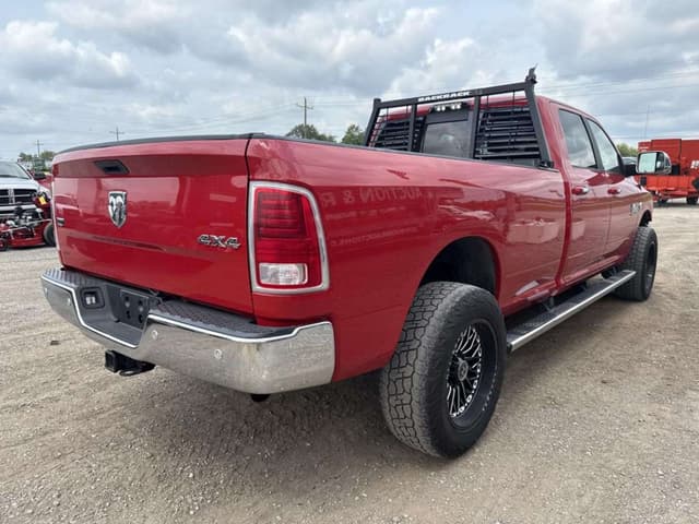 Image of Dodge Ram 3500HD equipment image 2