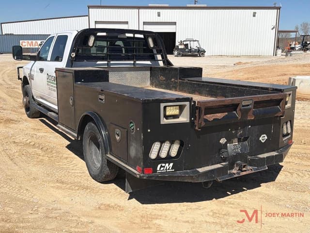 Image of Dodge Ram 3500HD equipment image 3