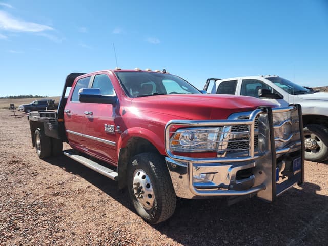 Image of Dodge Ram 3500HD equipment image 2