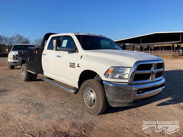 Image of Dodge Ram 3500 equipment image 1