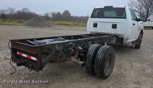 Image of Dodge Ram 3500 equipment image 4