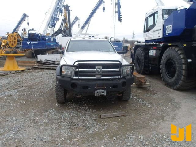 Image of Dodge Ram 5500 equipment image 2