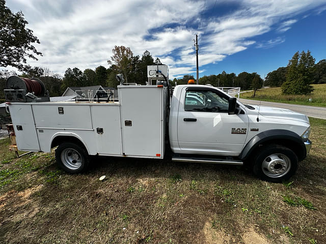 Image of Dodge Ram 5500 equipment image 1