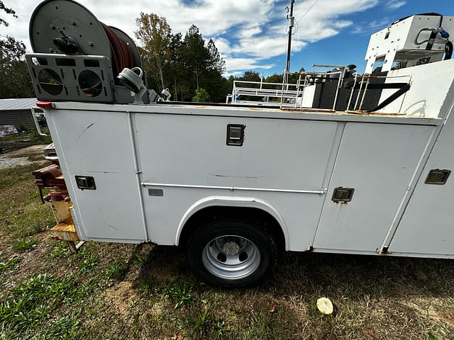 Image of Dodge Ram 5500 equipment image 3