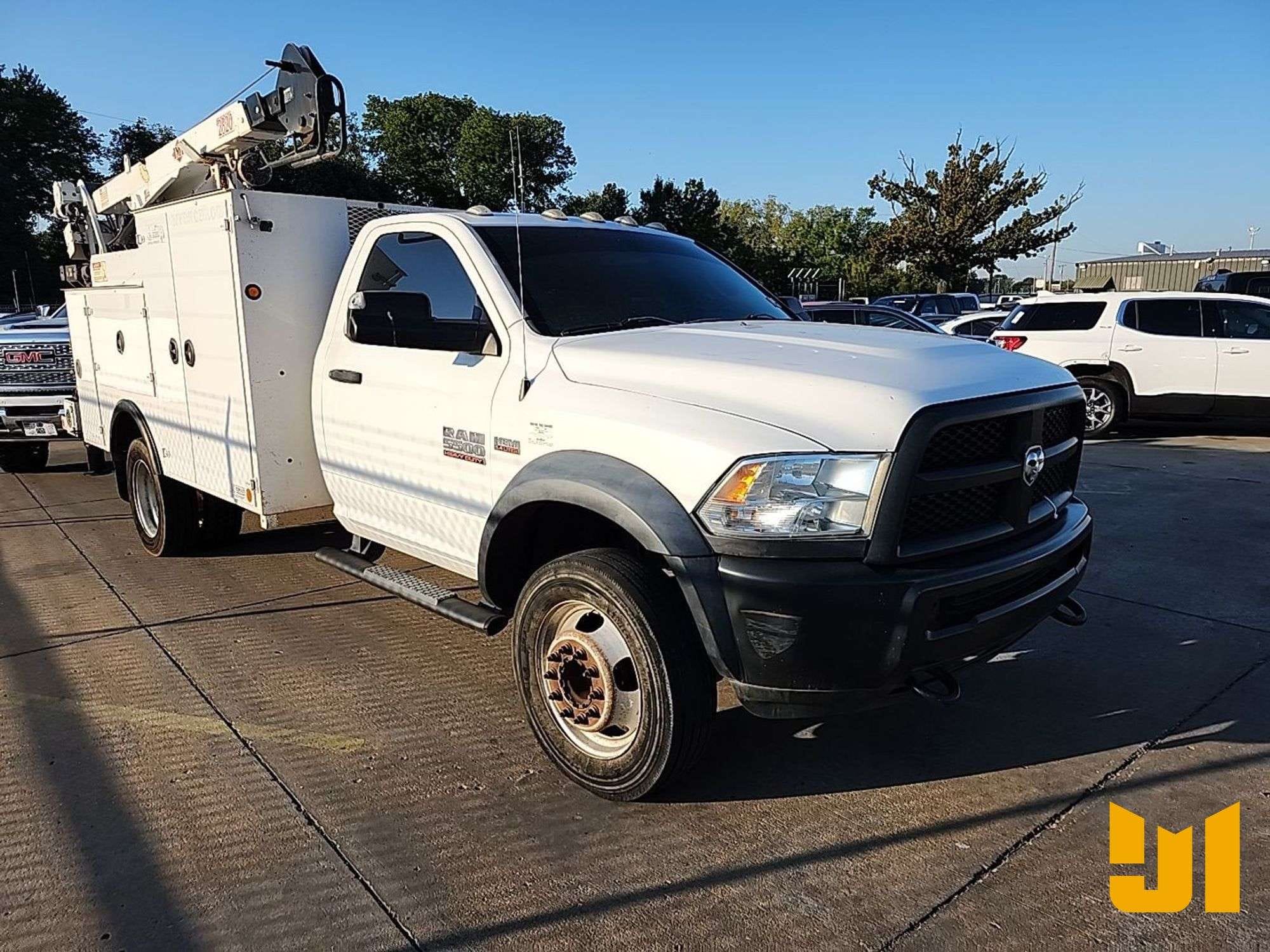 2018 Dodge Ram 5500HD Equipment Image0