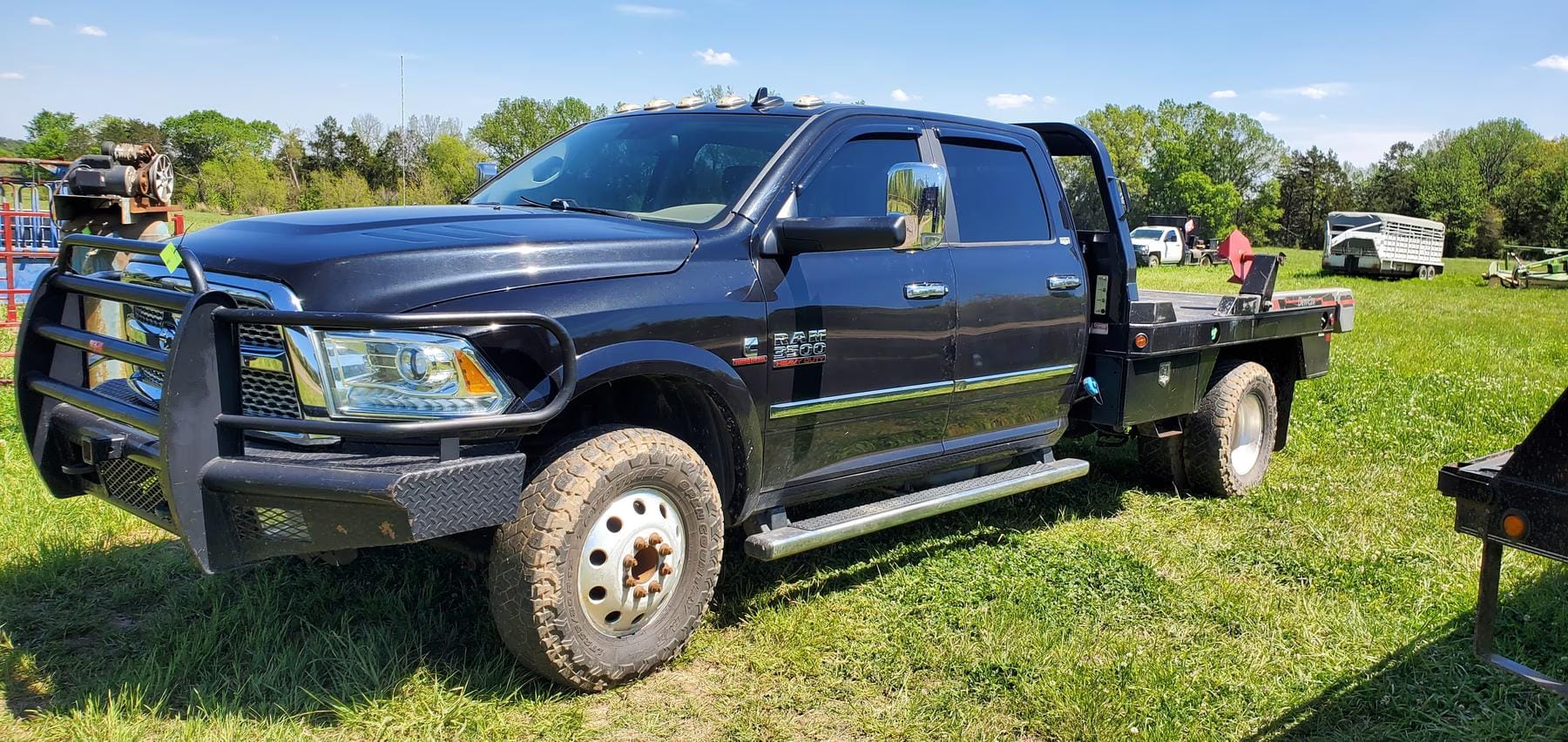 2018 Dodge Ram 3500 Equipment Image0