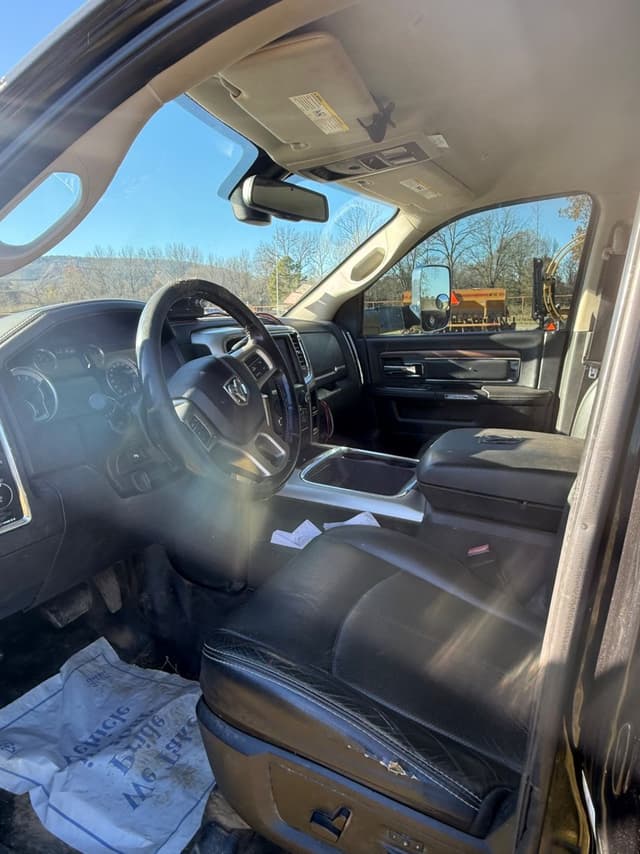 Image of Dodge Ram 3500 equipment image 4