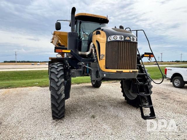 Image of RoGator RG1100C equipment image 3